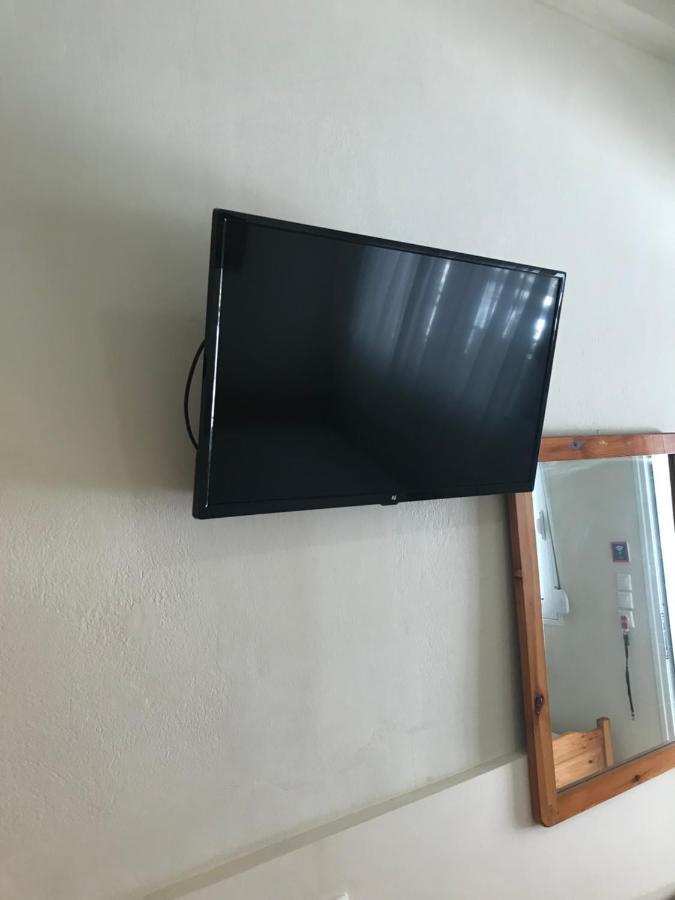 Kronos Olympiakí Aktí Dış mekan fotoğraf